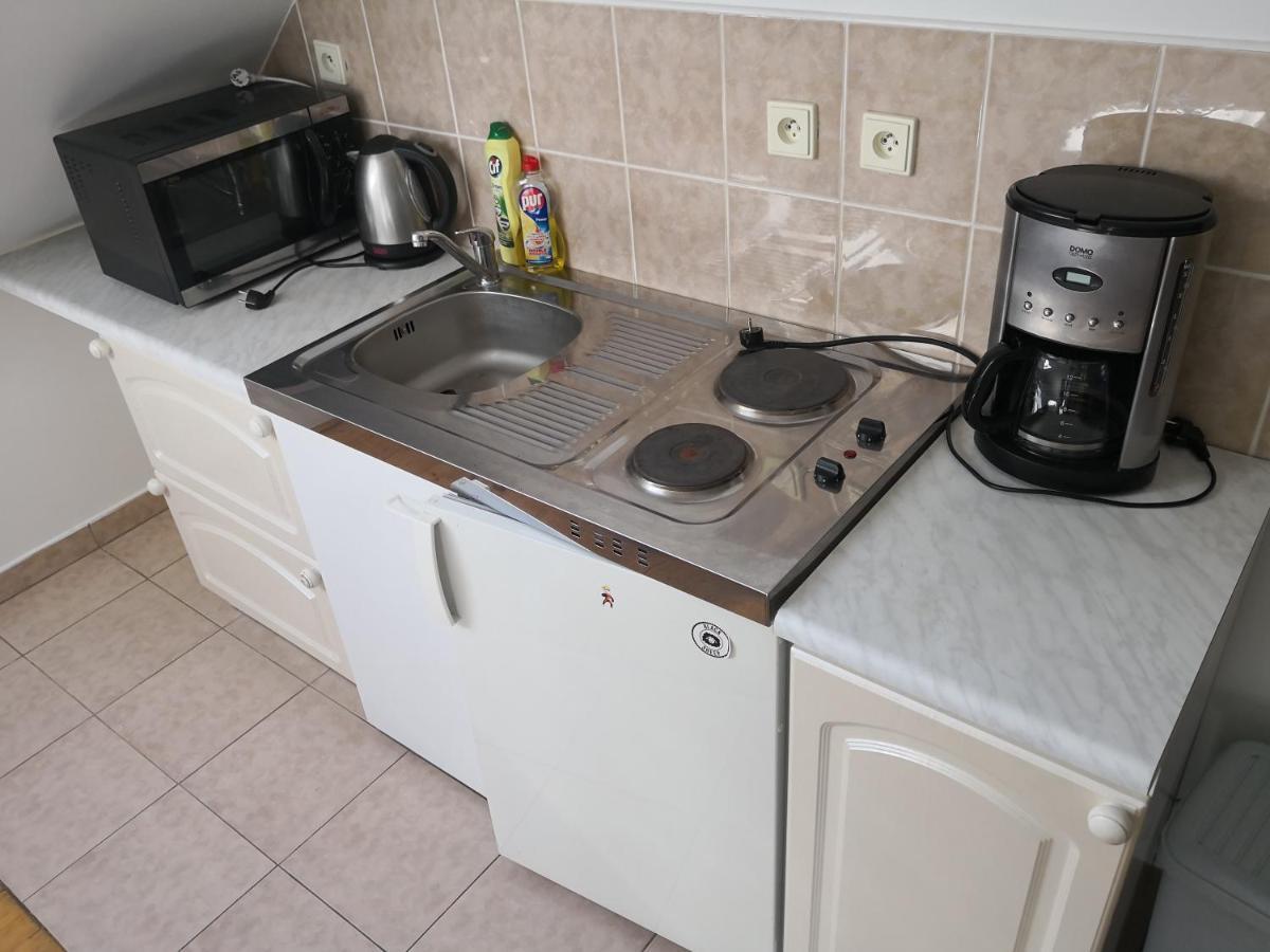 Ubytovani U Machova Jezera - Apartmany - Ludmila Grulisova Doksy  Ngoại thất bức ảnh